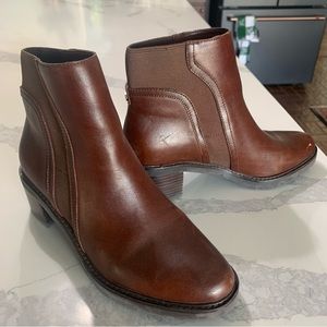 Crown vintage DSW brown boots. Size 6.5